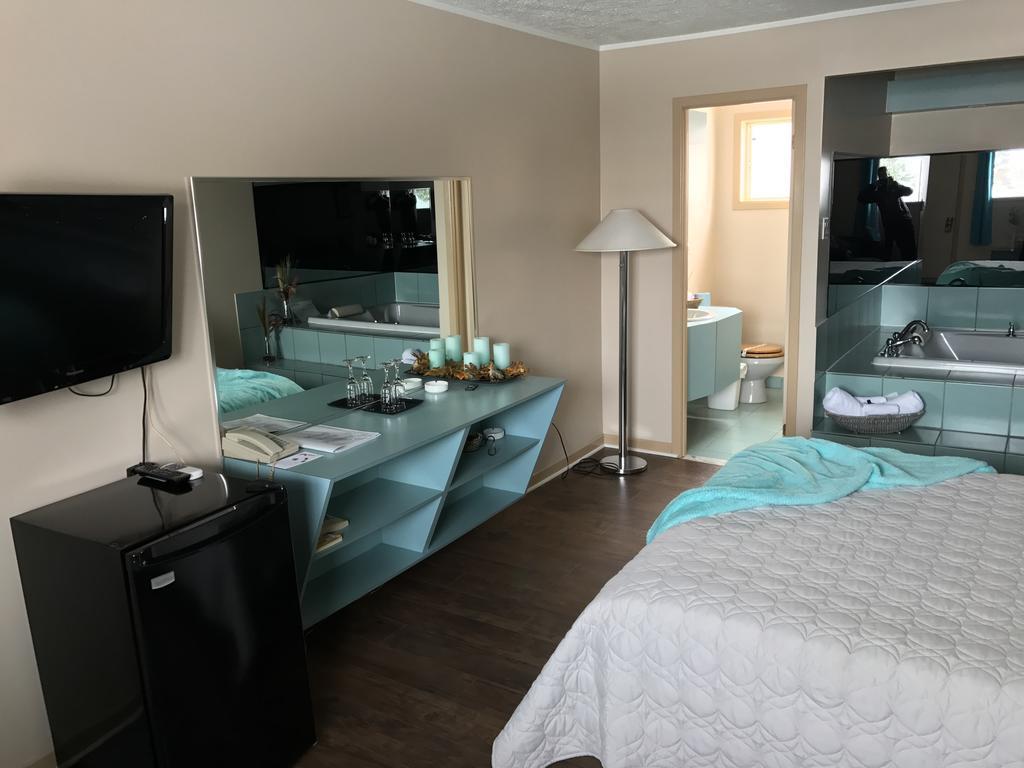 Motel Belle Riviere Saint-Jean-sur-Richelieu Extérieur photo